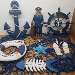 Nautical theme wooden decor